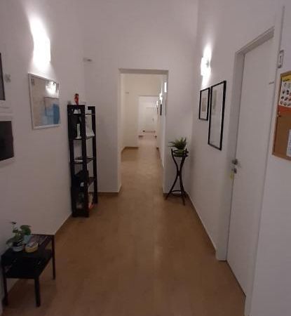 Casa Laura Oliva Mancini Bed & Breakfast Наполи Екстериор снимка