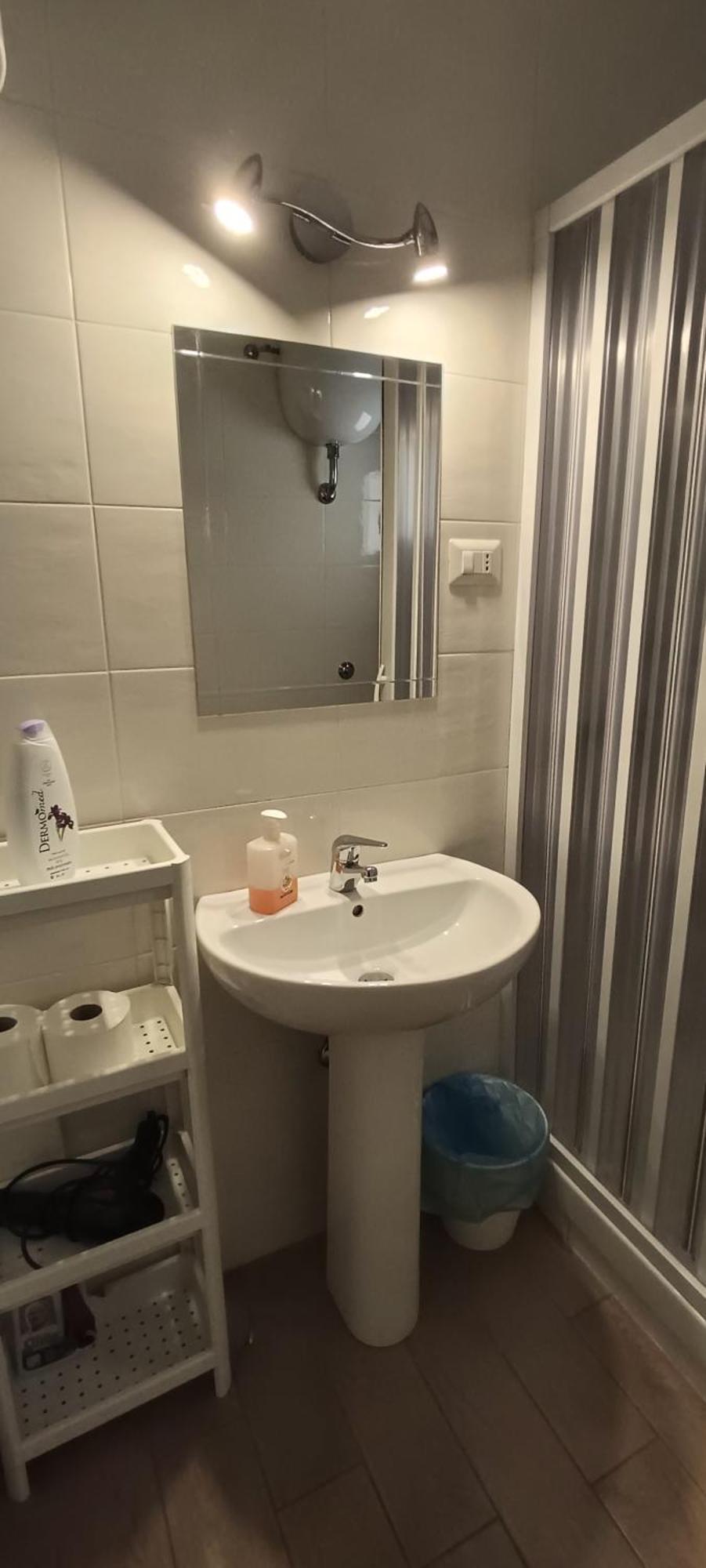 Casa Laura Oliva Mancini Bed & Breakfast Наполи Екстериор снимка